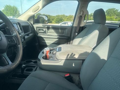 Used 2018 RAM 2500 Tradesman w/ Chrome Appearance Group AWD/4WD image 5