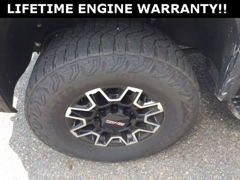 Certified 2024 GMC Sierra 2500 AT4X image 33