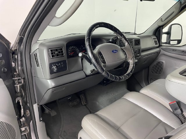 Used 2003 Ford F350 XL AWD/4WD image 3
