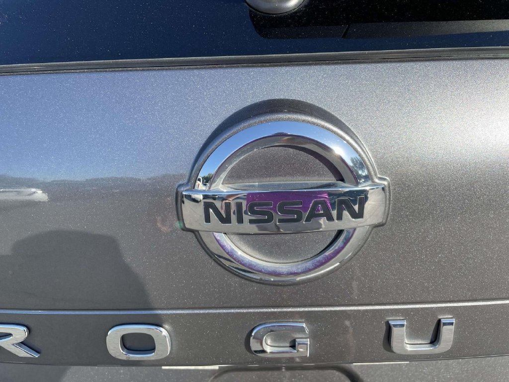 Used 2021 Nissan Rogue SV AWD/4WD image 14