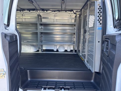 New 2025 GMC Savana 2500 w/ Driver Convenience Package image 32