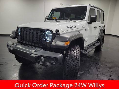 Used 2022 Jeep Wrangler Unlimited Sport AWD/4WD image 4