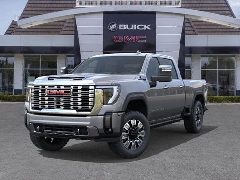 New 2026 GMC Sierra 2500 Denali w/ Denali Reserve Package image 6