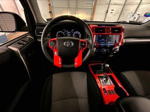 Used 2024 Toyota 4Runner SR5 AWD/4WD image 5