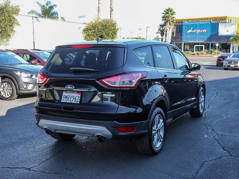 Used 2016 Ford Escape SE w/ SE Cold Weather Package image 10