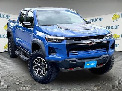 Used 2025 Chevrolet Colorado ZR2 w/ Technology Package
