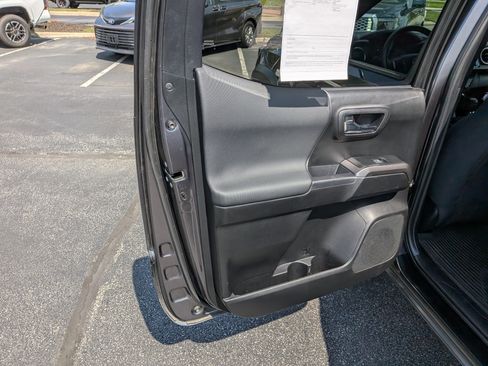 Certified 2023 Toyota Tacoma TRD Off-Road w/ Black Out Package (TMS) AWD/4WD image 22