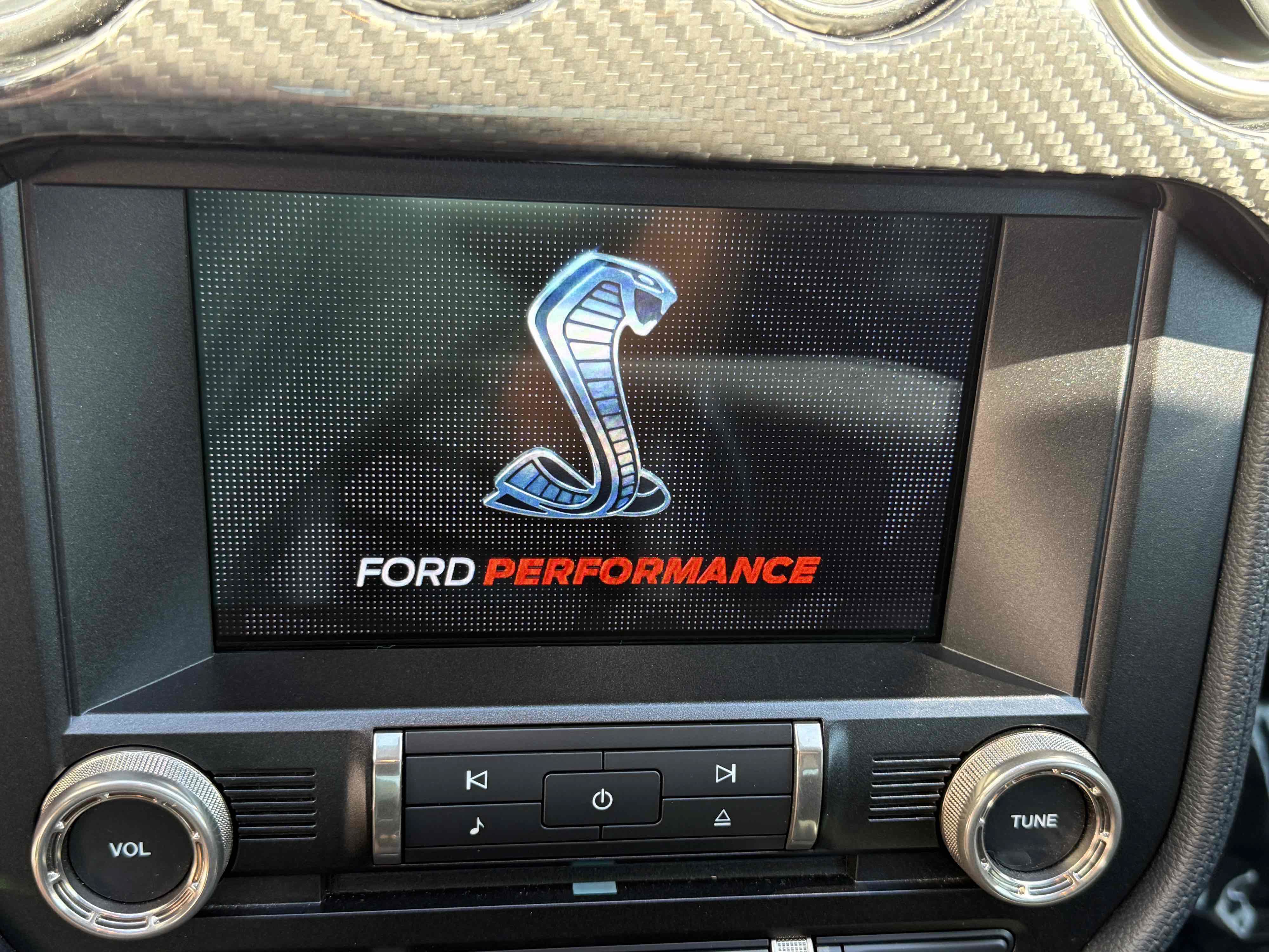 Used 2021 Ford Mustang Shelby GT500 w/ Carbon Fiber Track Pack RWD image 43