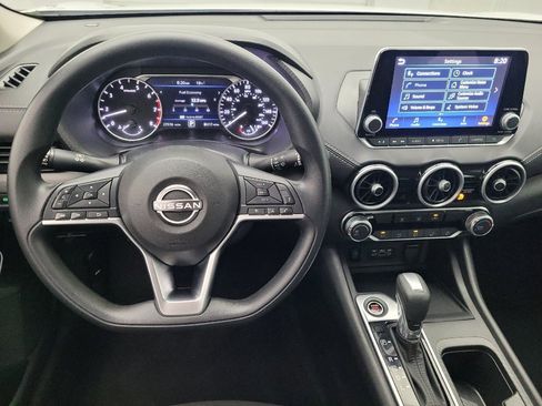 Used 2025 Nissan Sentra SV image 22