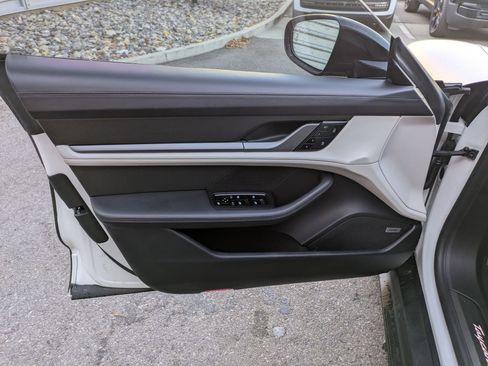 Used 2021 Porsche Taycan Turbo image 12