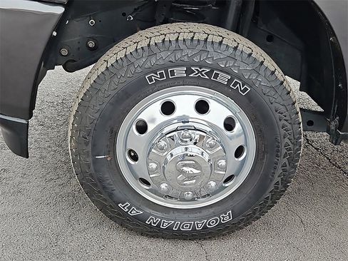 Used 2024 RAM 3500 Limited image 13