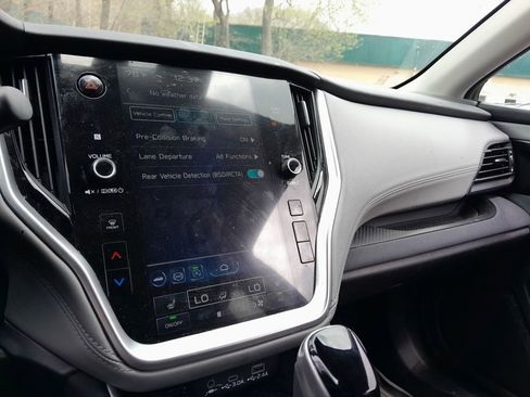 Used 2023 Subaru Outback Premium image 24