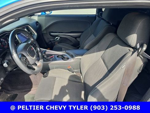 Used 2019 Dodge Challenger SXT w/ Blacktop Package image 12