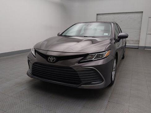 Used 2021 Toyota Camry LE FWD image 15