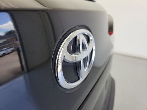 Used 2022 Toyota Corolla Cross LE FWD image 10
