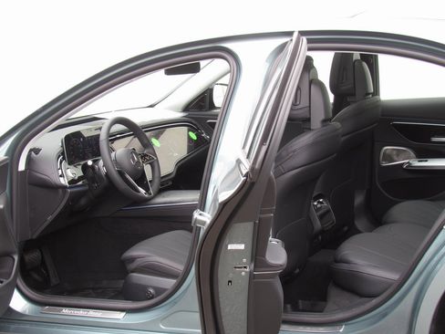 Certified 2024 Mercedes-Benz E 350 4MATIC Sedan image 14