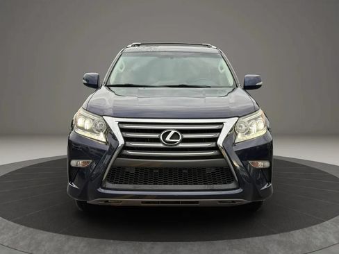 Used 2017 Lexus GX 460 w/ Navigation Package AWD/4WD image 2