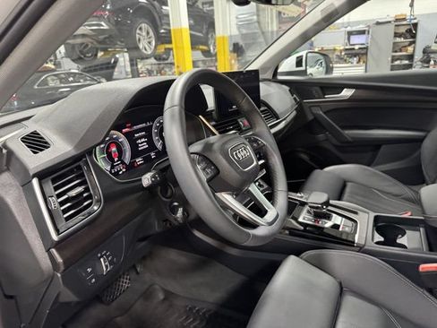 Certified 2025 Audi Q5 e Premium Plus w/ Premium Plus Package AWD/4WD image 26