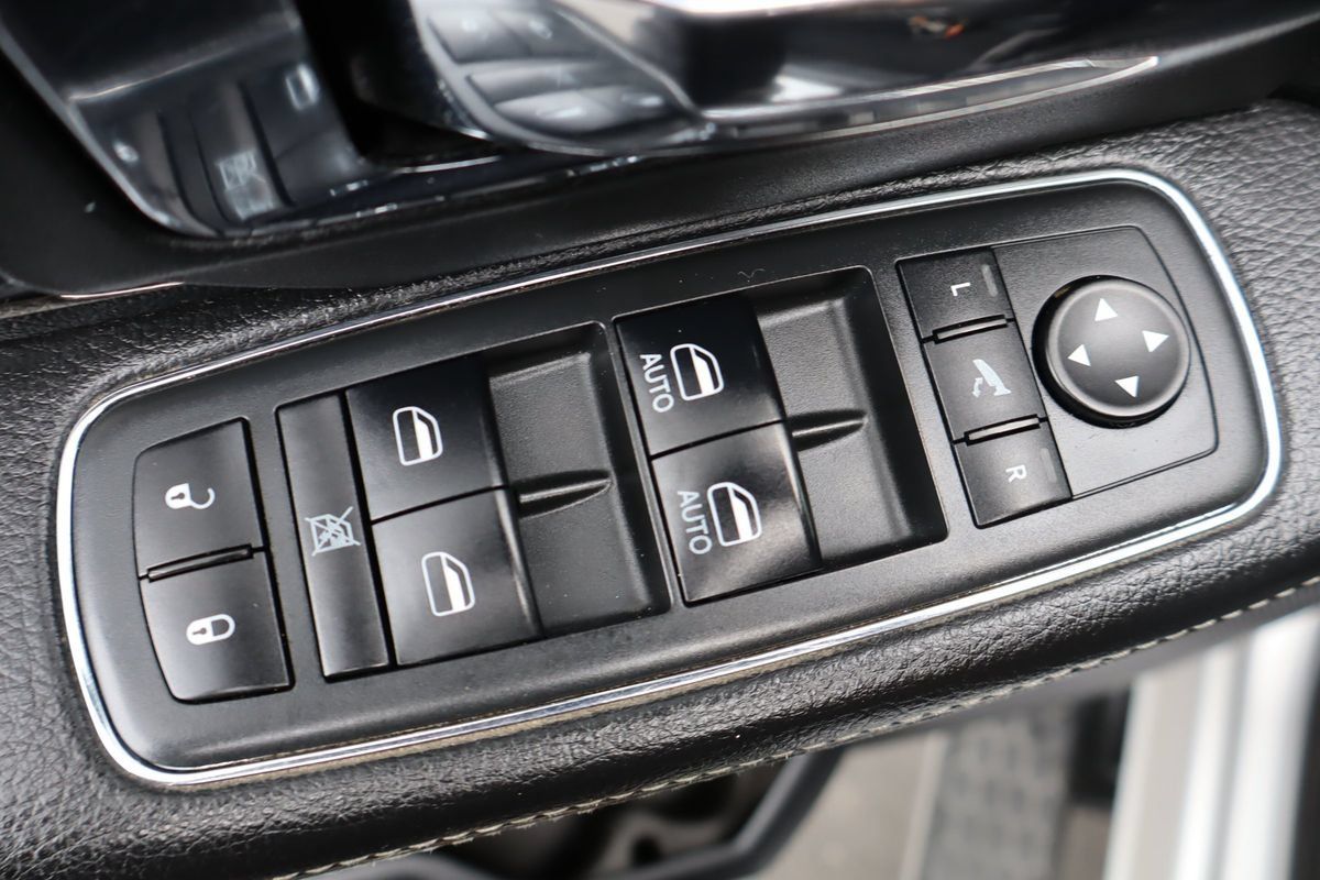 Used 2018 RAM 3500 Laramie w/ Sport Appearance Group AWD/4WD image 27