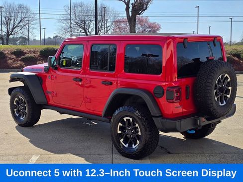 Used 2025 Jeep Wrangler Unlimited Rubicon 4xe w/ Convenience Group image 9