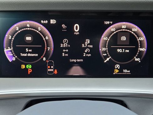 New 2026 Volkswagen Tiguan SE R-Line FWD image 14