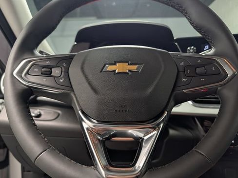 New 2026 Chevrolet Trax LT w/ Driver Confidence Package FWD image 17