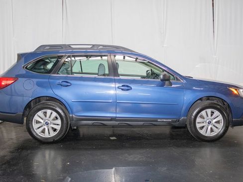 Used 2019 Subaru Outback 2.5i AWD/4WD image 4