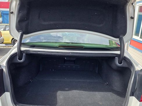 Used 2013 Hyundai Genesis 3.8 RWD image 31