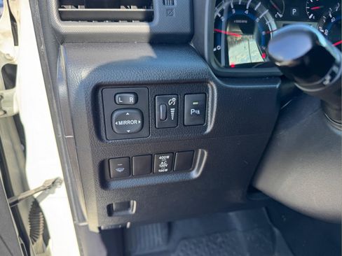 Used 2018 Toyota 4Runner Limited image 20