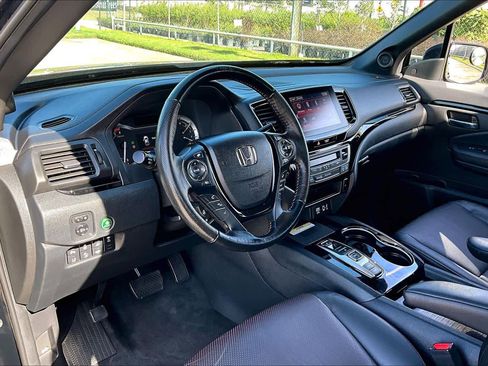 Used 2022 Honda Ridgeline Black Edition image 17