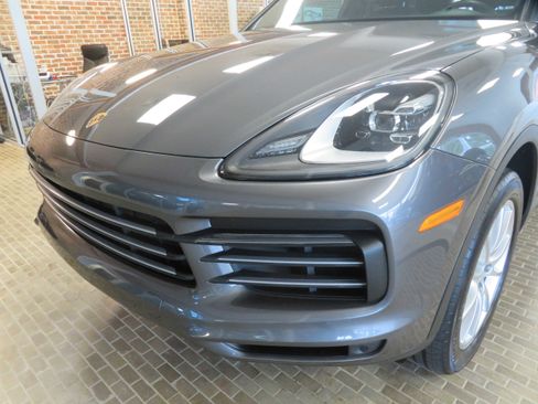 Used 2019 Porsche Cayenne image 54