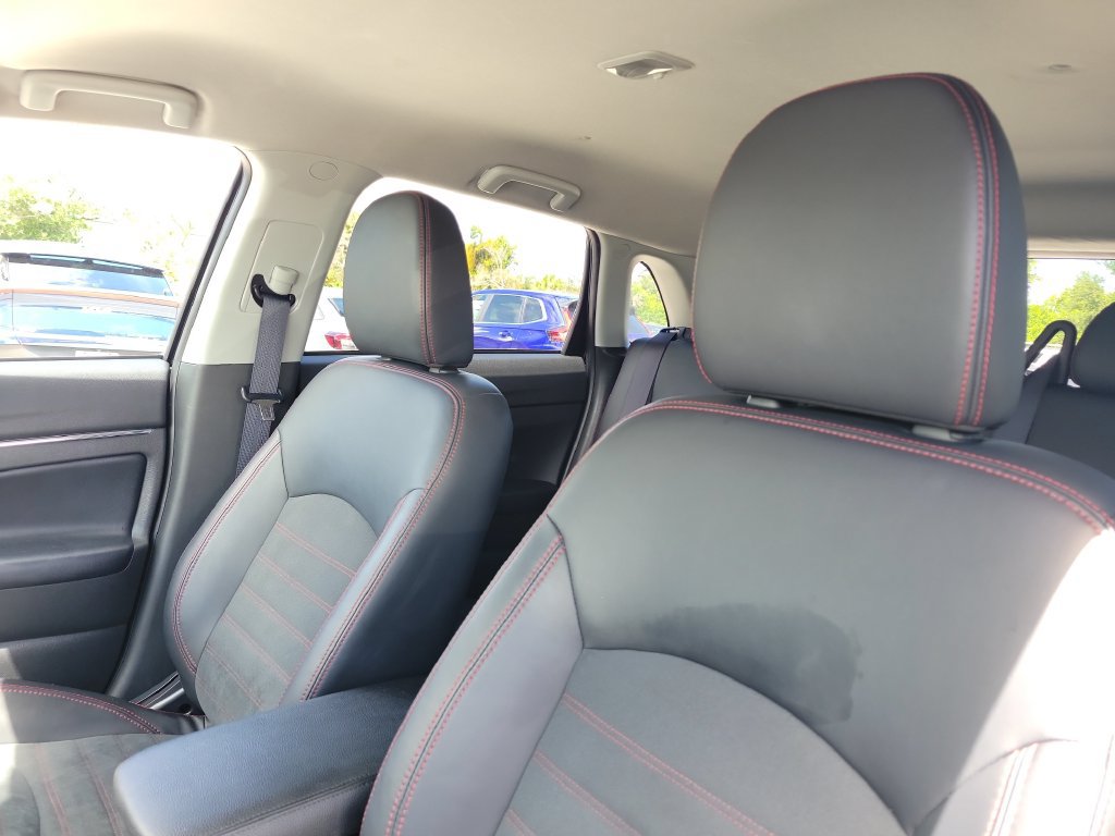 Used 2025 Mitsubishi Outlander Sport AWD image 21