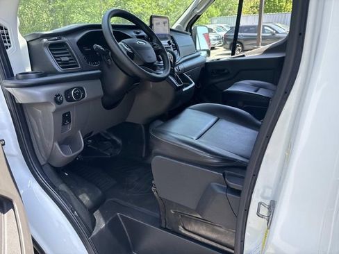 Used 2021 Ford Transit 250 Medium Roof AWD image 17