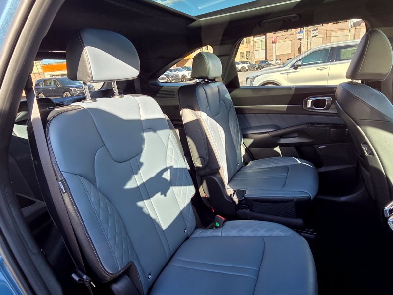 Used 2025 Kia Sorento SX Prestige AWD/4WD image 20