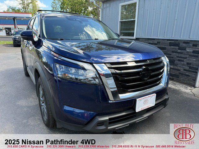 Used 2025 Nissan Pathfinder SV AWD/4WD image 1
