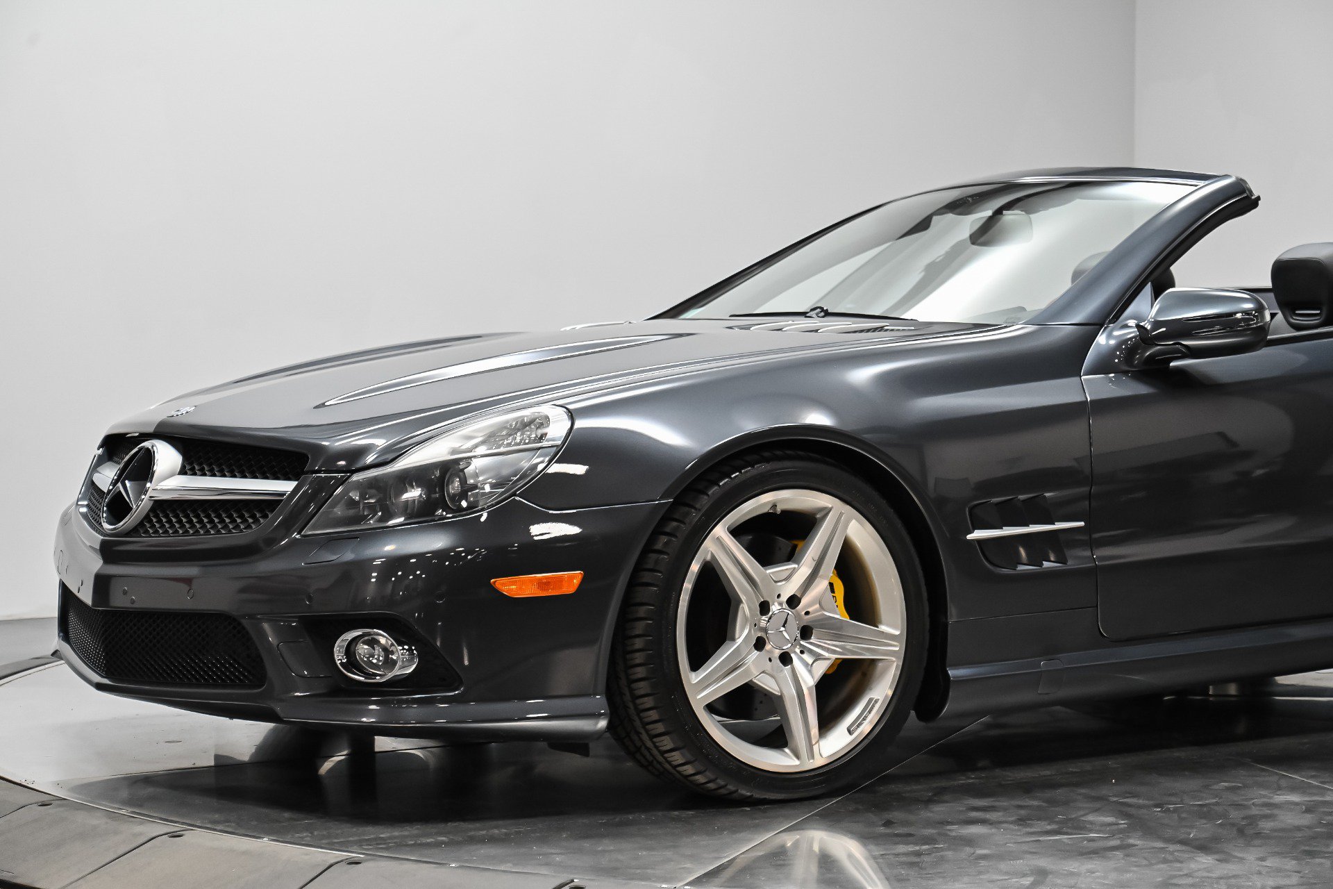 Used 2009 Mercedes-Benz SL 550 image 5