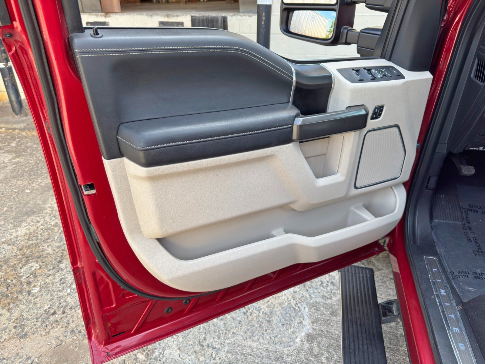 Used 2021 Ford F250 Limited AWD/4WD image 42