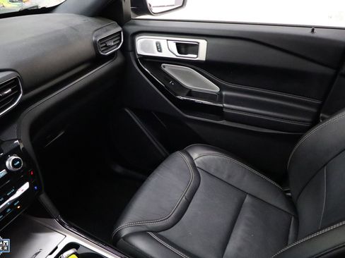 Used 2022 Ford Explorer ST w/ Equipment Group 401A image 24