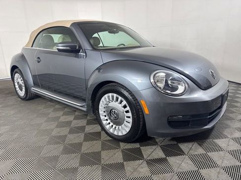 Used 2013 Volkswagen Beetle 2.5 FWD image 1