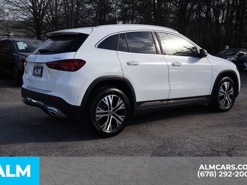 Used 2025 Mercedes-Benz GLA 250 4MATIC image 6