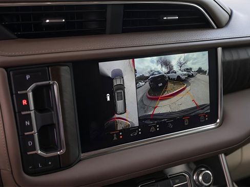 Used 2024 GMC Yukon Denali w/ Denali Reserve Package image 20