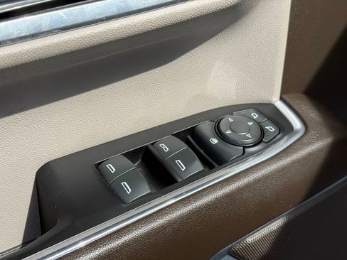 Used 2023 Chevrolet Silverado 1500 LT w/ Protection Package AWD/4WD image 10