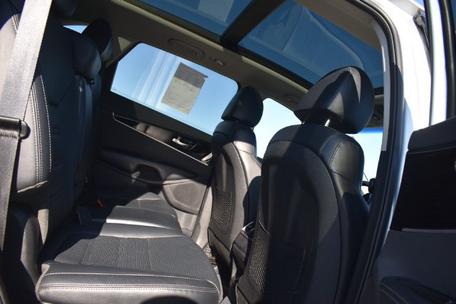 Used 2020 Kia Sorento EX AWD/4WD image 16