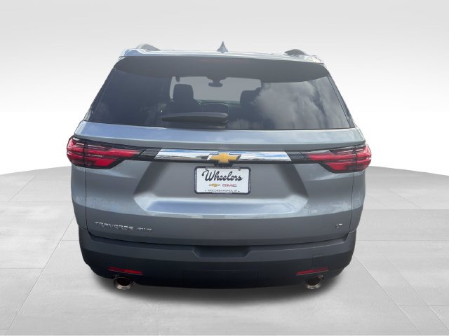 Used 2023 Chevrolet Traverse LT w/ Rear Camera Mirror Package AWD/4WD image 4