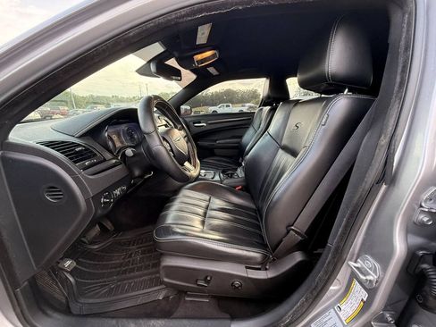 Used 2016 Chrysler 300 S AWD/4WD image 10