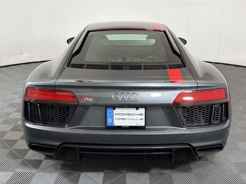 Used 2018 Audi R8 V10 RWD image 11