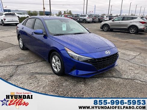Certified 2023 Hyundai Elantra SE image 1