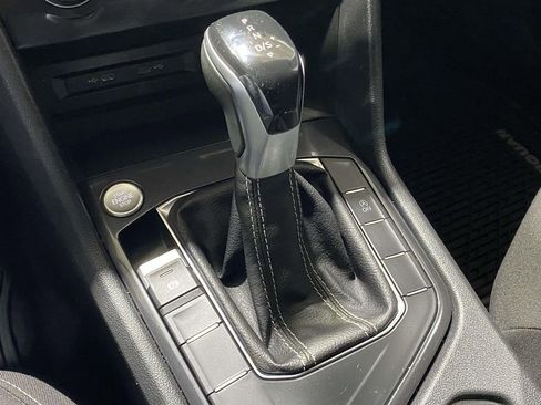 Used 2023 Volkswagen Tiguan S image 32