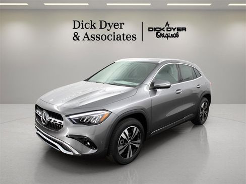 Used 2025 Mercedes-Benz GLA 250 image 3