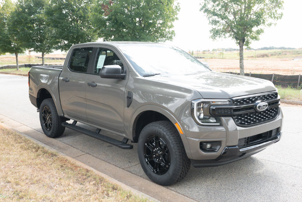 New 2026 Ford Ranger XLT w/ Equipment Group 301A High RWD image 5